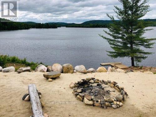 1055E Argo Run, Mattawan, ON - Outdoor With Body Of Water With View