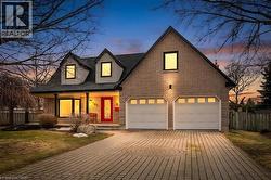 161 AMBLESIDE Court  Waterloo, ON N2K 3E3