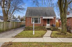 68 GAIR DRIVE  Toronto, ON M8W 4P8