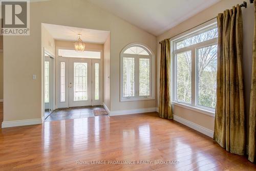 1133 Sassy Tree Lane, Frontenac (Frontenac South), ON - Indoor Photo Showing Other Room