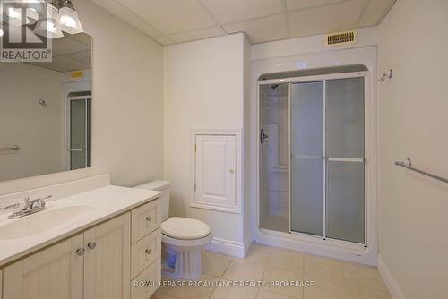 1133 Sassy Tree Lane, Frontenac (Frontenac South), ON - Indoor Photo Showing Bathroom