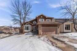 3 Cummings Crescent  Winnipeg, MB R2N 3N9