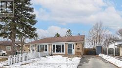 24 GLENARDEN PLACE  Kingston (West Of Sir John A. Blvd), ON K7M 7A9
