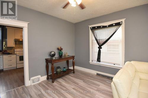 56 Kinrade Avenue, Hamilton, ON - Indoor