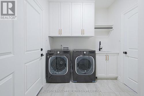 1932 Trailsway Drive, London South (South B), ON - Indoor Photo Showing Laundry Room