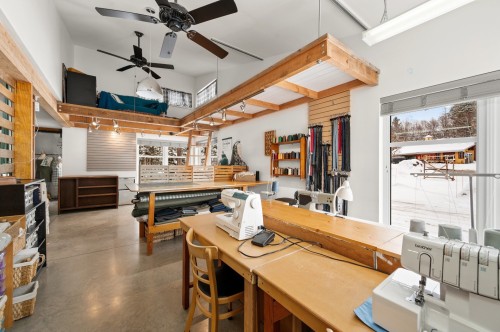 Commerce - 1055  - 1057 Route 117, Val-David, QC - Indoor