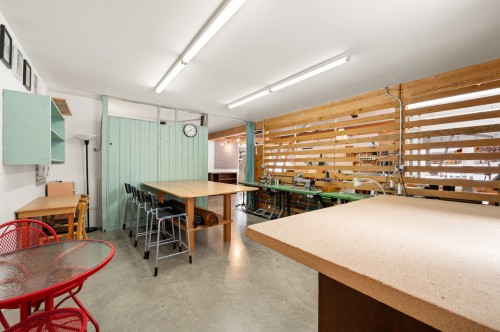 Commerce - 1055  - 1057 Route 117, Val-David, QC - Indoor