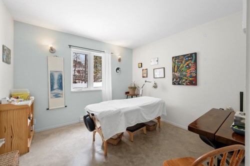 Bureau - 1055  - 1057 Route 117, Val-David, QC - Indoor Photo Showing Bedroom