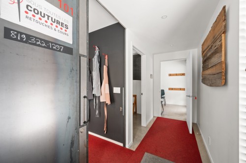 Hall d'entrée/Vestibule - 1055  - 1057 Route 117, Val-David, QC - Indoor Photo Showing Other Room