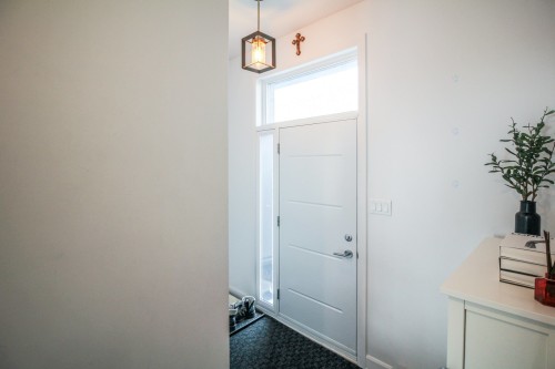 Hall d'entrée/Vestibule - 69 64E Avenue O., Saint-Paul-De-L'Île-Aux-Noix, QC - Indoor Photo Showing Other Room