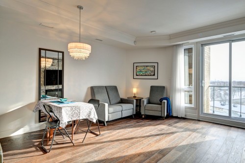 Living Room - 606-5715 Rue Jean-Talon E., Montréal (Saint-Léonard), QC - Indoor Photo Showing Other Room