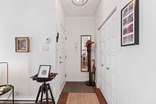 Hall d'entrée/Vestibule - A2-50 Rue Lower Maple, Hudson, QC - Indoor Photo Showing Other Room