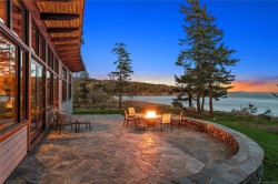 489 Arbutus Spur Sidney Island, BC L0L 0L0