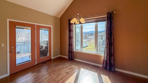 1016 29Th Avenue, Cranbrook, BC - Indoor Photo Showing Other Room