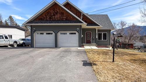 1016 29th Avenue  Cranbrook, BC V1C 3K7