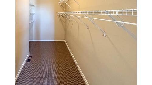 1016 29Th Avenue, Cranbrook, BC - Indoor With Storage