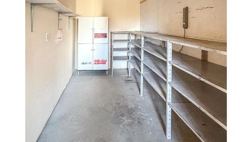 1016 29Th Avenue, Cranbrook, BC - Indoor Photo Showing Other Room