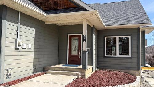 1016 29Th Avenue, Cranbrook, BC - Outdoor With Exterior