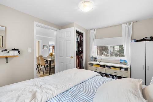 53 Spokane Street, Kimberley, BC - Indoor Photo Showing Bedroom