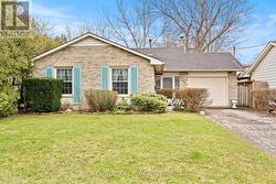 54 GROVE AVENUE St. Catharines (Secord Woods), ON L2P 1E1