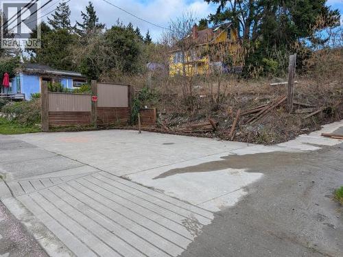 4572 Marine Ave, Powell River, BC 