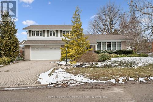 16 COLBORN STREET  Guelph (Kortright East), ON N1G 2M5