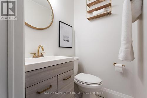 127 Glenvalley Drive, Cambridge, ON - Indoor Photo Showing Bathroom