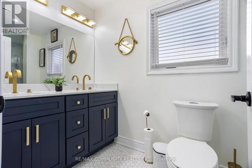 127 Glenvalley Drive, Cambridge, ON - Indoor Photo Showing Bathroom