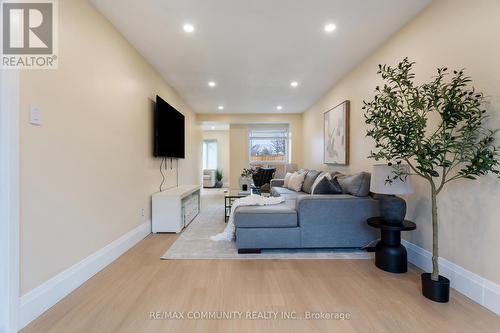 127 Glenvalley Drive, Cambridge, ON - Indoor Photo Showing Other Room