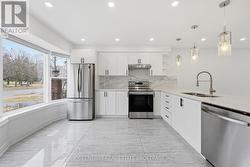 1 - 4196 LONGMOOR DRIVE  Burlington, ON L7L 5E3