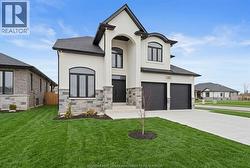 19 BELLEVIEW DRIVE Kingsville, ON N0R 1B0