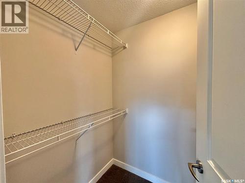 302 333 Morrison Drive, Yorkton, SK - Indoor With Storage