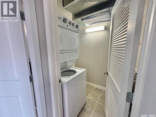 302 333 Morrison Drive, Yorkton, SK - Indoor Photo Showing Laundry Room