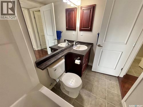 302 333 Morrison Drive, Yorkton, SK - Indoor Photo Showing Bathroom