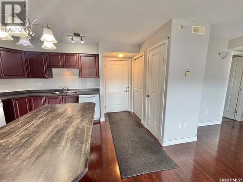 302 333 Morrison Drive, Yorkton, SK - Indoor Photo Showing Kitchen With Double Sink
