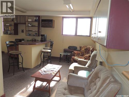 729 Carbon Avenue, Bienfait, SK - Indoor