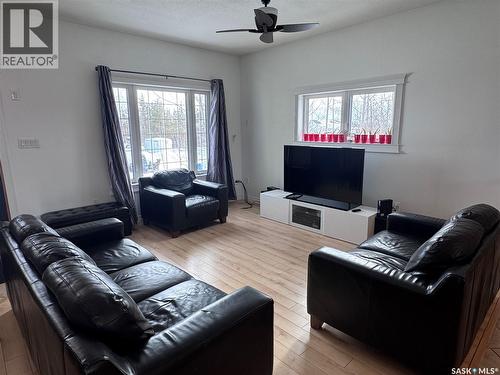 237 Eagle Point Drive, La Ronge, SK - Indoor Photo Showing Living Room