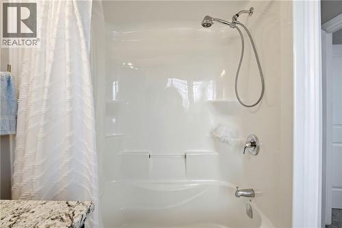 86 Fairgrounds Drive, Binbrook, ON - Indoor Photo Showing Bathroom