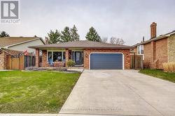 104 WHITEOAK CRESCENT Welland (N. Welland), ON L3C 6E6
