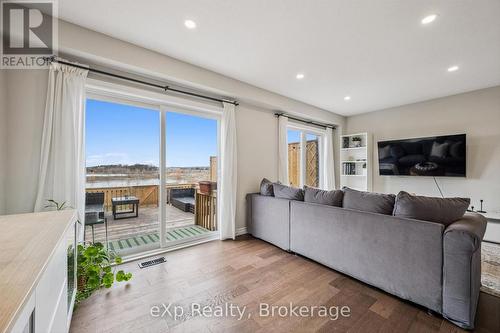 54 Miranda Path, Woolwich, ON - Indoor Photo Showing Living Room