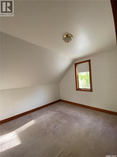 74 Third Avenue N, Yorkton, SK - Indoor Photo Showing Other Room