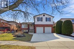 61 SEATON PLACE Drive Stoney Creek, ON L8E 4A8