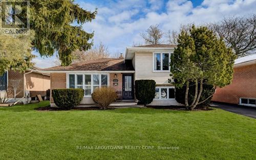 1419 SANDGATE CRESCENT  Mississauga, ON L5J 2E3
