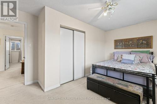 1004 Queensbridge Drive, Mississauga, ON - Indoor Photo Showing Bedroom