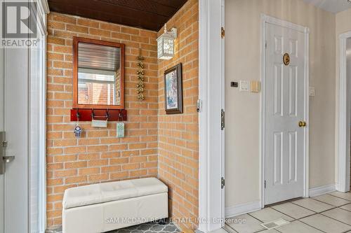 1004 Queensbridge Drive, Mississauga, ON -  With Exterior