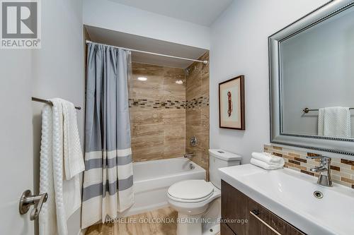 439 Bluesky Crescent, Mississauga, ON - Indoor Photo Showing Bathroom