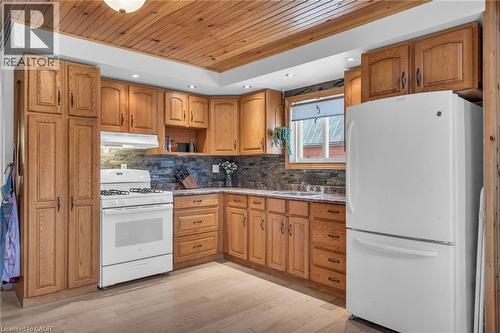 109 Mcnab Street E, Port Dover, ON - Indoor Photo Showing Kitchen