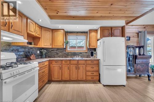 109 Mcnab Street E, Port Dover, ON - Indoor Photo Showing Kitchen