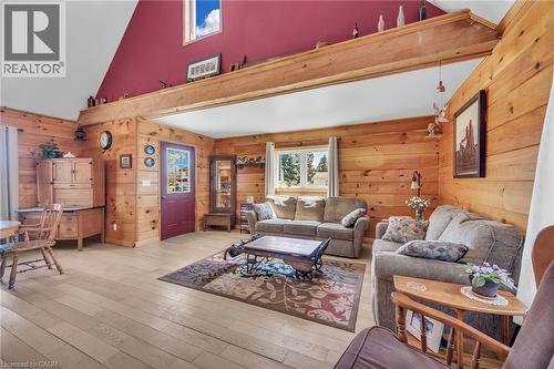 109 Mcnab Street E, Port Dover, ON - Indoor Photo Showing Living Room