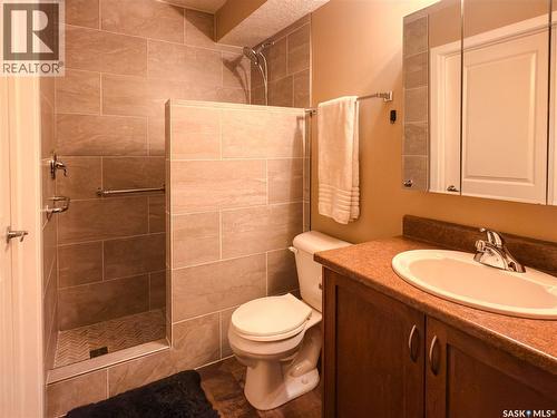 102 5525 Blake Crescent, Regina, SK - Indoor Photo Showing Bathroom